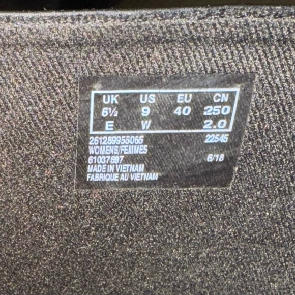 NWOT! Clark’s Collection Womans Leather Leisa Sadie Mules Shoes. Size 9. - Picture 9 of 9